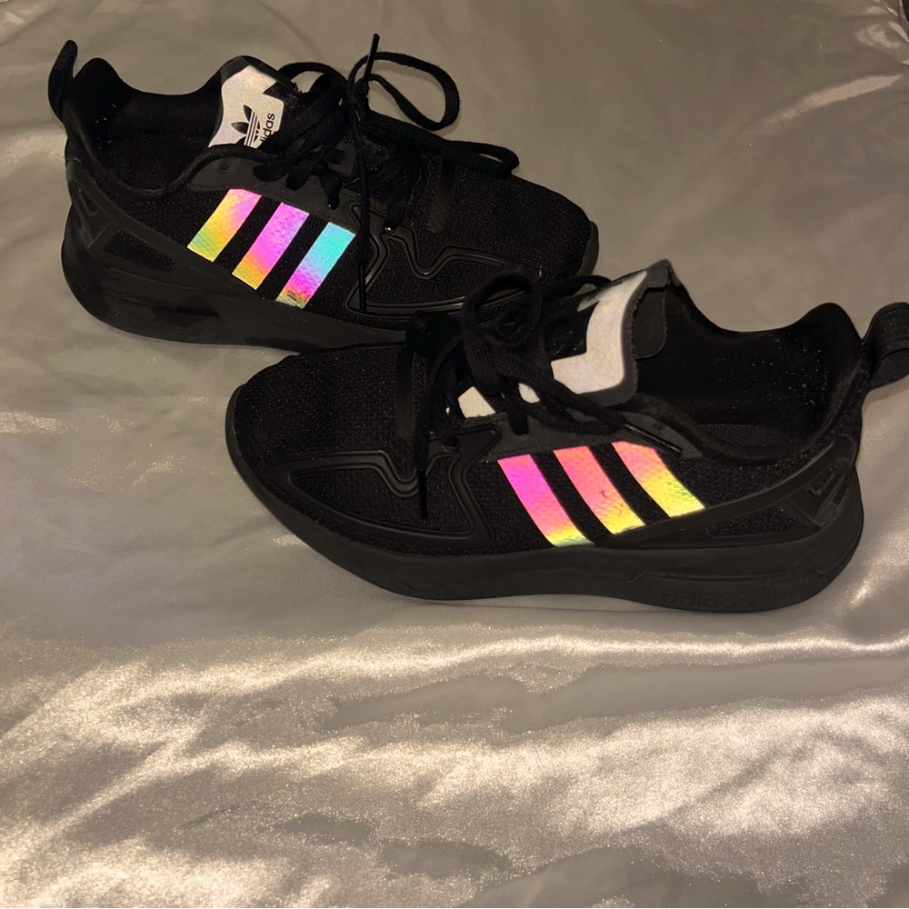 Adidas XZ2K Mens size 5/ Women's 6.5 Black/ Reflective Stripes Preowned Shoe